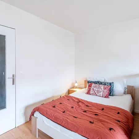 M078 Joli Chateau Rouge Appartamento Annemasse