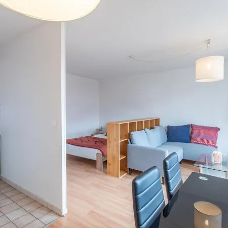 M78 Marquer Chateau Rouge Apartment Annemasse