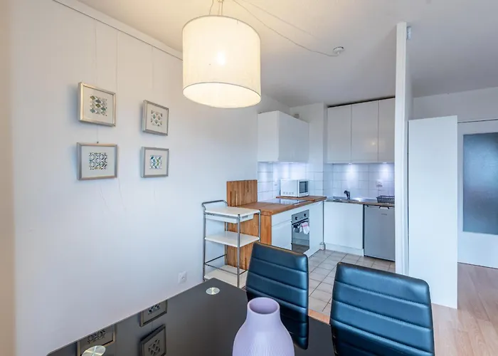 Appartement M078 Marquer Joli Château Rouge *